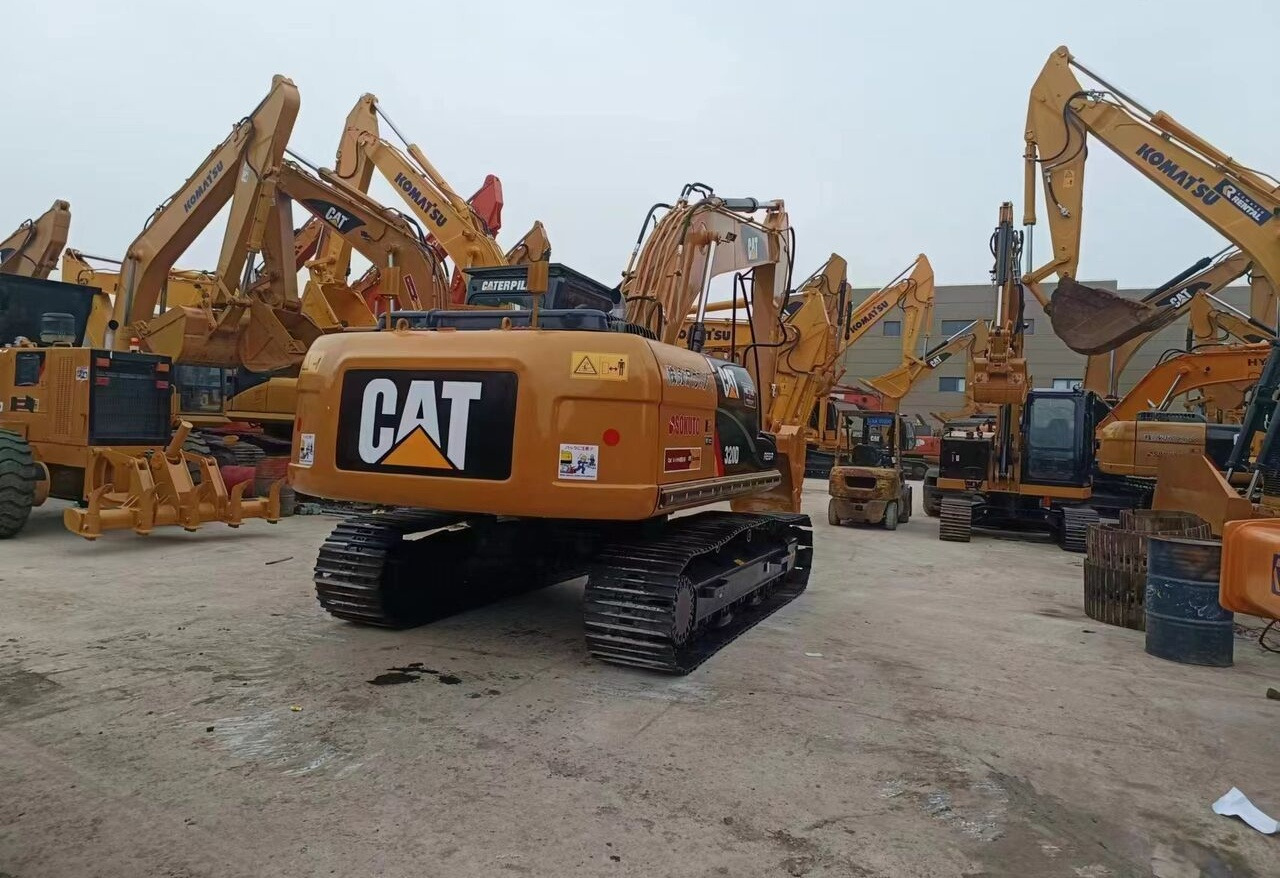 Caterpillar 320D - Excavator pe roţi: Foto 4 Caterpillar 320D - Excavator pe roţi: Foto 4