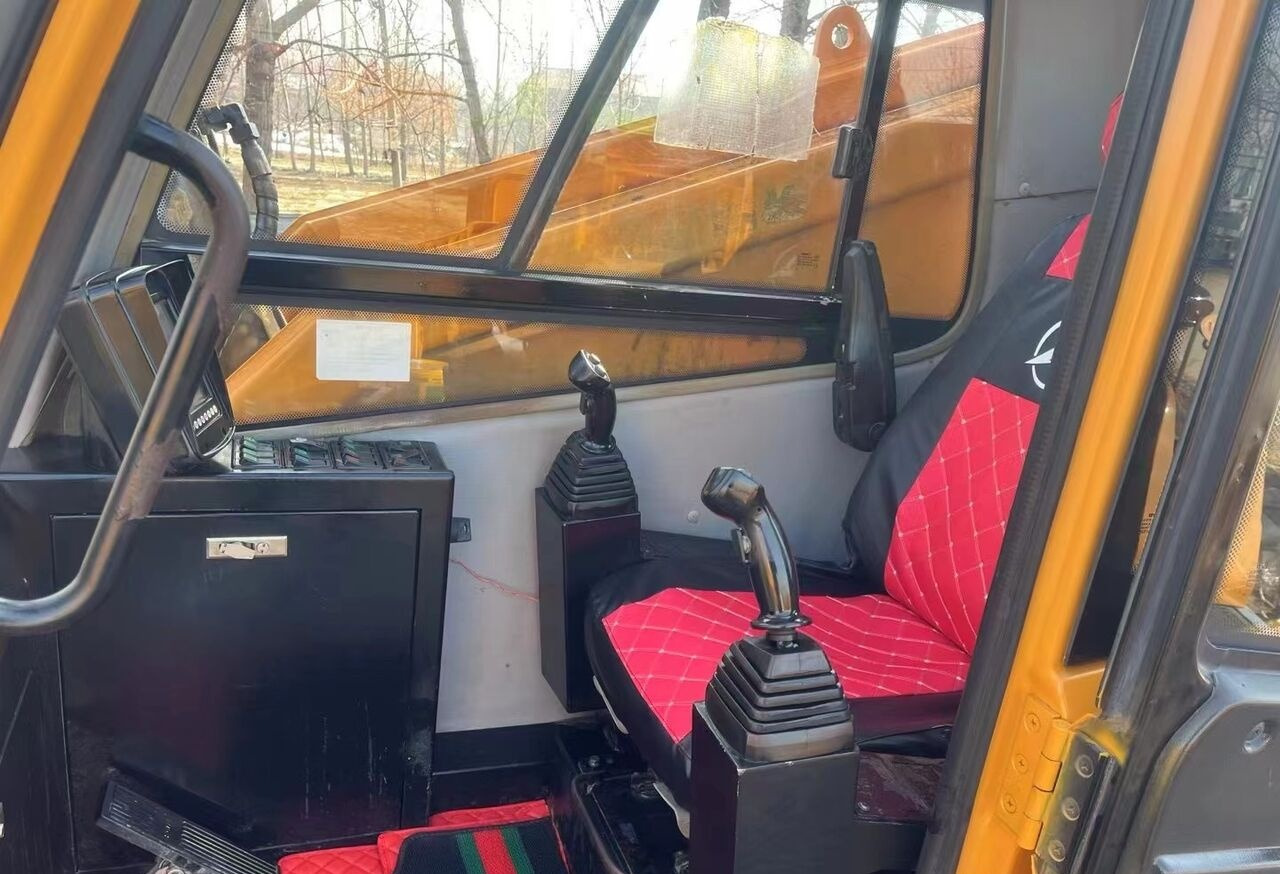 Sany STC800 - Automacara: Foto 4 Sany STC800 - Automacara: Foto 4