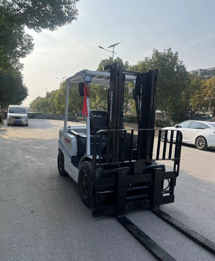 TCM FD30 FD50 FD100 FD80 3ton 5ton - Stivuitor diesel: Foto 4 TCM FD30 FD50 FD100 FD80 3ton 5ton - Stivuitor diesel: Foto 4