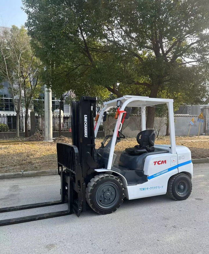 TCM FD30 FD50 FD100 FD80 3ton 5ton - Stivuitor diesel: Foto 2 TCM FD30 FD50 FD100 FD80 3ton 5ton - Stivuitor diesel: Foto 2