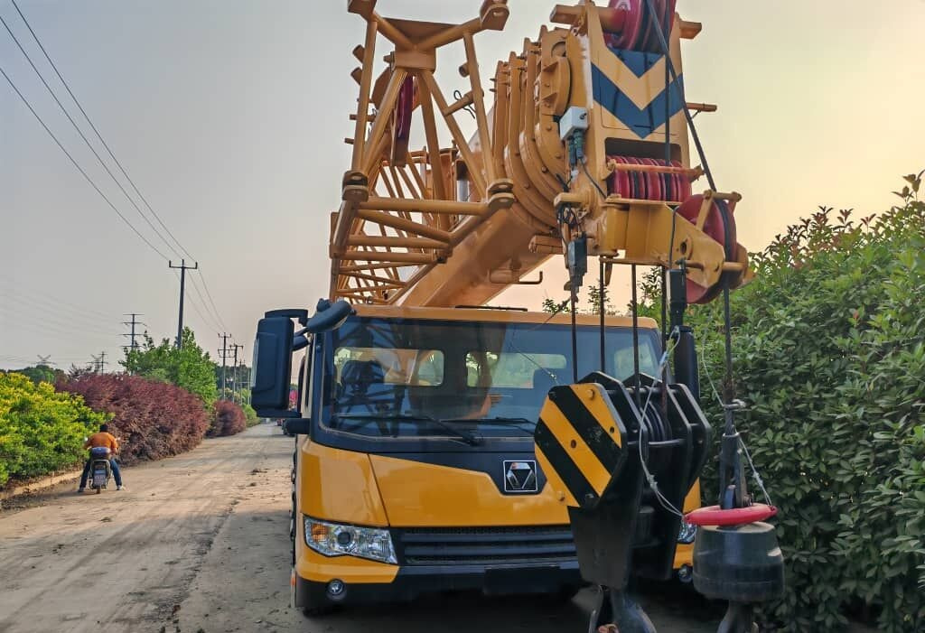 XCMG QY25KC - Automacara: Foto 2 XCMG QY25KC - Automacara: Foto 2