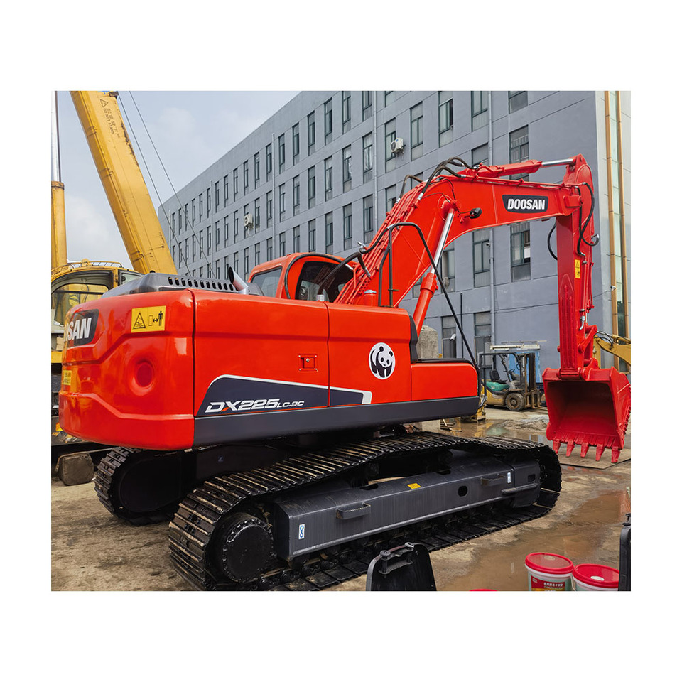 Doosan Dx225LCA Crawler Excavator - Excavator pe şenile: Foto 1 Doosan Dx225LCA Crawler Excavator - Excavator pe şenile: Foto 1