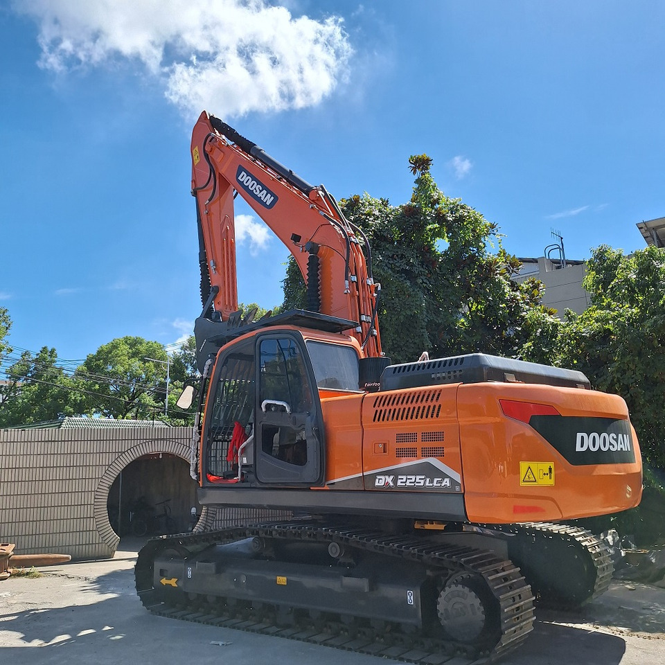 Doosan Dx225LCA Crawler Excavator - Excavator pe şenile: Foto 3 Doosan Dx225LCA Crawler Excavator - Excavator pe şenile: Foto 3