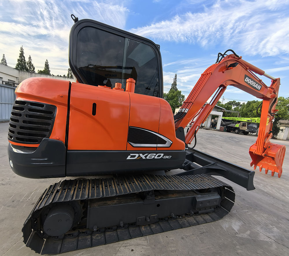 Doosan Dx60 Crawler Excavator - Excavator pe şenile: Foto 5 Doosan Dx60 Crawler Excavator - Excavator pe şenile: Foto 5