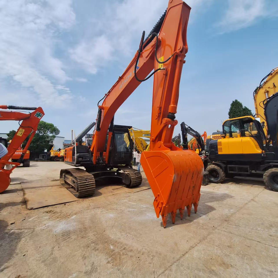 Hitachi ZX200G Excavator - Excavator pe şenile: Foto 5 Hitachi ZX200G Excavator - Excavator pe şenile: Foto 5