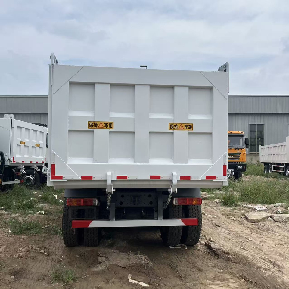 SINOTRUK Howo Dump truck 371hp 6x4 - Camion basculantă: Foto 4 SINOTRUK Howo Dump truck 371hp 6x4 - Camion basculantă: Foto 4