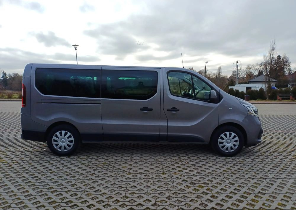 Renault Trafic 2.0 dCi Escapade EDC - Microbuz, Transport persoane: Foto 5 Renault Trafic 2.0 dCi Escapade EDC - Microbuz, Transport persoane: Foto 5