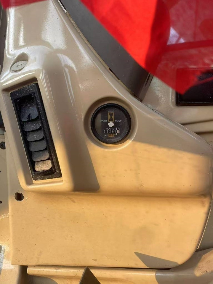 CAT 320 B - Excavator pe şenile: Foto 5 CAT 320 B - Excavator pe şenile: Foto 5