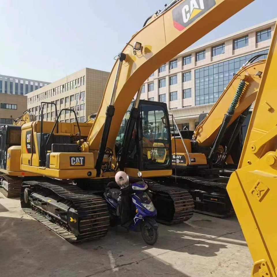 CAT 320 GC - Excavator pe şenile: Foto 1 CAT 320 GC - Excavator pe şenile: Foto 1