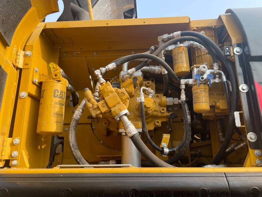 CAT 340 - Excavator pe şenile: Foto 4 CAT 340 - Excavator pe şenile: Foto 4