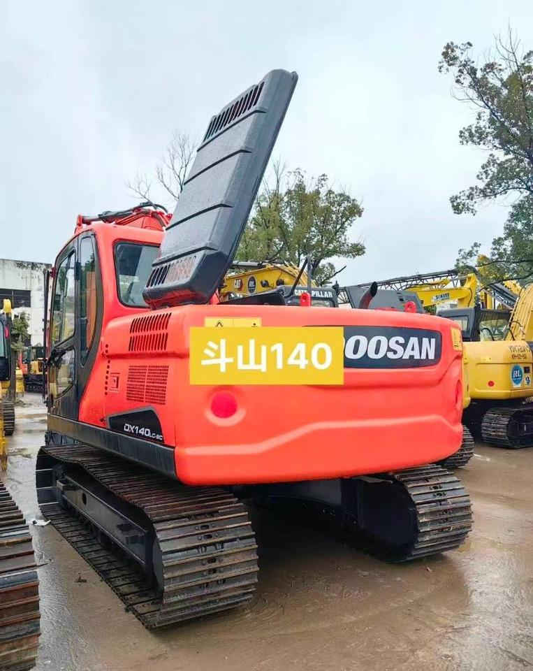 Doosan DX 140 - Excavator pe şenile: Foto 1 Doosan DX 140 - Excavator pe şenile: Foto 1