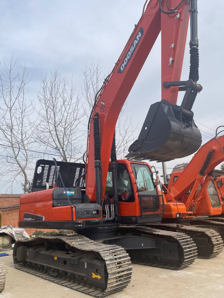 Doosan DX 225 - Excavator pe şenile: Foto 1 Doosan DX 225 - Excavator pe şenile: Foto 1