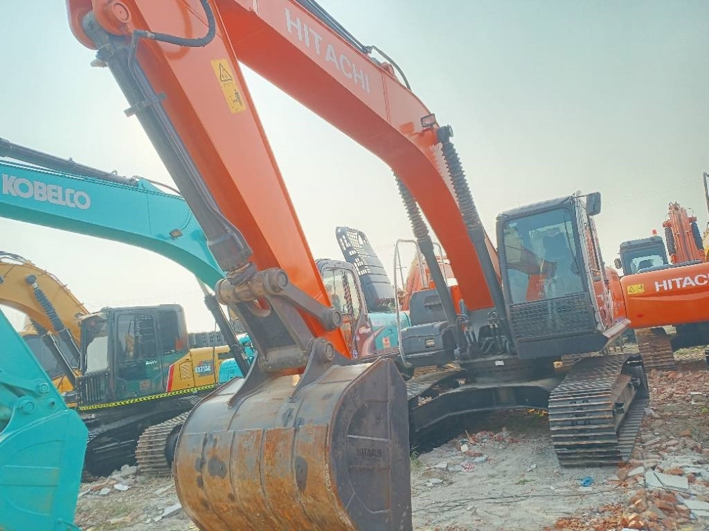 Hitachi ZX 240 - Excavator pe şenile: Foto 3 Hitachi ZX 240 - Excavator pe şenile: Foto 3