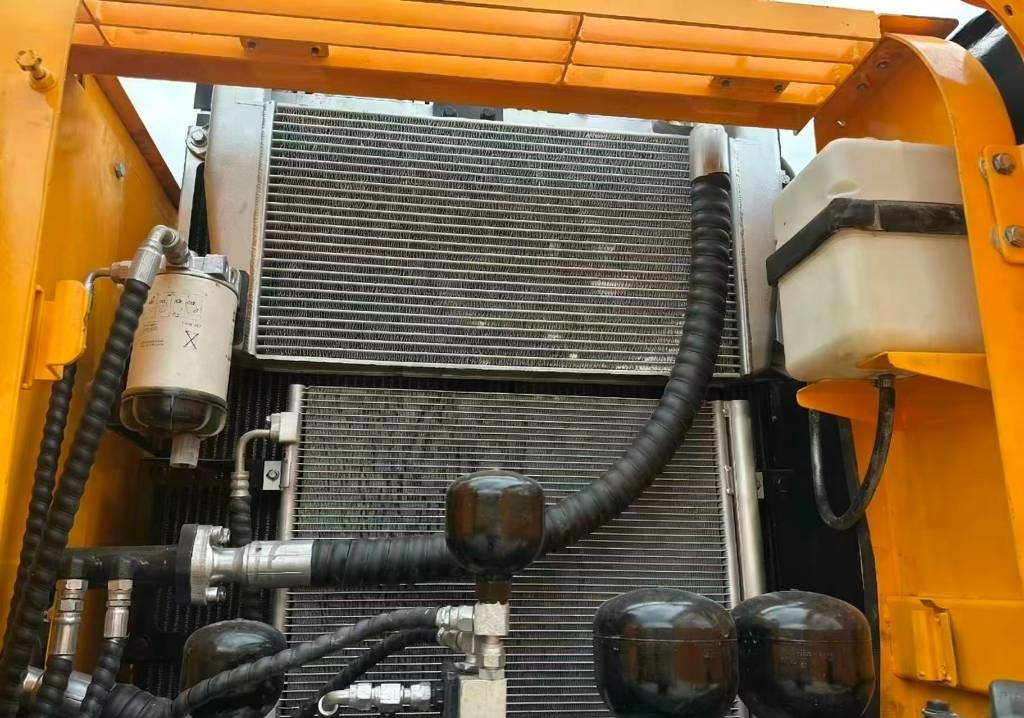 Hyundai 210W -9 - Excavator pe roţi: Foto 4 Hyundai 210W -9 - Excavator pe roţi: Foto 4