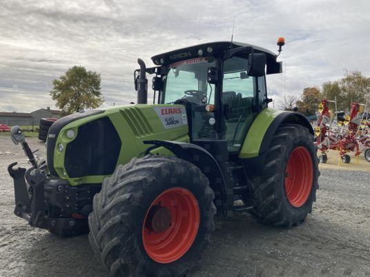 Claas ARION 640 CEBIS - Tractor agricol: Foto 1 Claas ARION 640 CEBIS - Tractor agricol: Foto 1