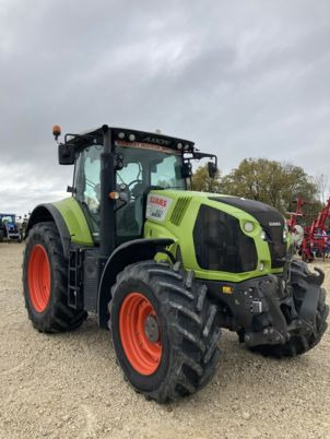 Claas AXION 820 CEBIS - Tractor agricol: Foto 2 Claas AXION 820 CEBIS - Tractor agricol: Foto 2