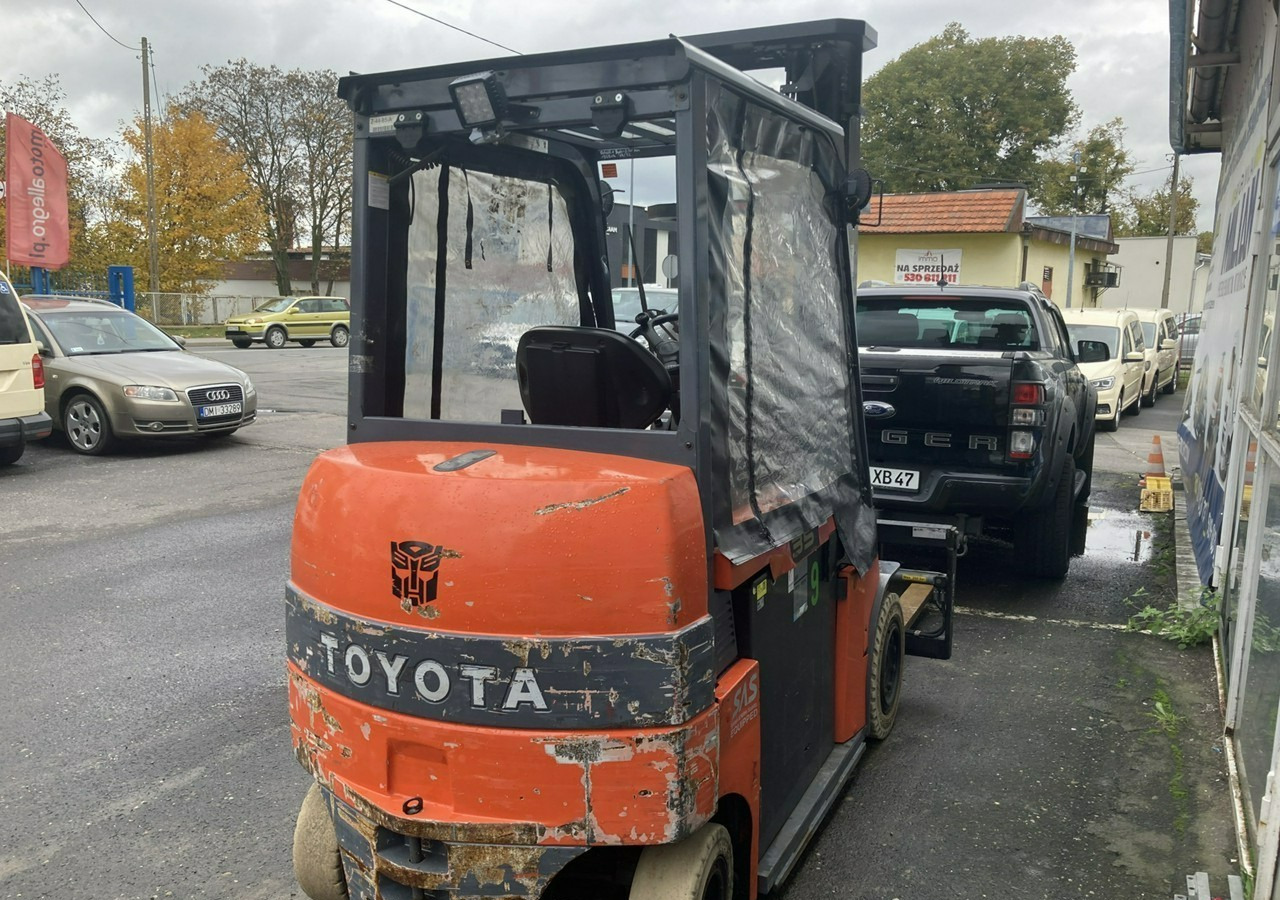 Electrostivuitor Inna Inny Toyota 7FBMF35 GOLD35 Wózek widłowy 2013 elektryczny: Foto 7 Electrostivuitor Inna Inny Toyota 7FBMF35 GOLD35 Wózek widłowy 2013 elektryczny: Foto 7