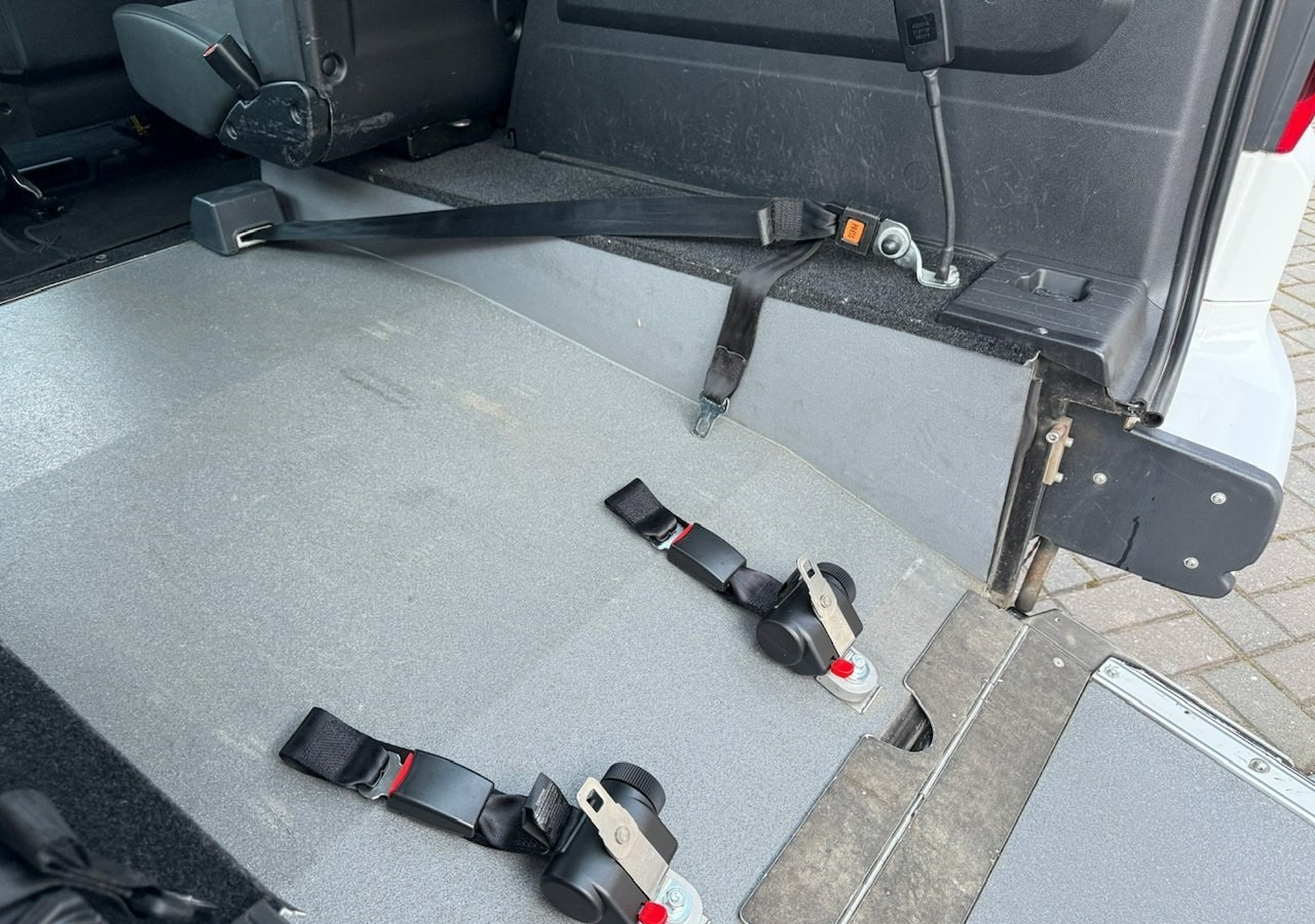 Opel Combo IV Combo Life Combo do przewozu Niepełnosprawnych inwalida rampa Model 2021 - Automobil: Foto 5 Opel Combo IV Combo Life Combo do przewozu Niepełnosprawnych inwalida rampa Model 2021 - Automobil: Foto 5