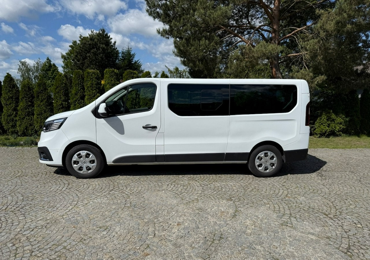 Renault Trafic III 2.0dci 110KM L2H1 LONG 9-osobowy 2xKlima Navi Kamera 2022 - Automobil: Foto 2 Renault Trafic III 2.0dci 110KM L2H1 LONG 9-osobowy 2xKlima Navi Kamera 2022 - Automobil: Foto 2