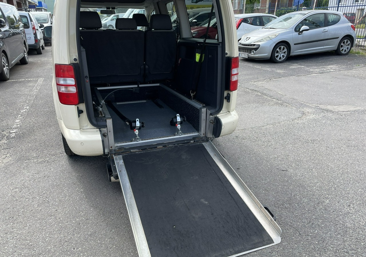 Automobil Volkswagen Caddy III Caddy 1.6 TDI dla Niepełnosprawnych inwalida rampa 2015: Foto 9 Automobil Volkswagen Caddy III Caddy 1.6 TDI dla Niepełnosprawnych inwalida rampa 2015: Foto 9