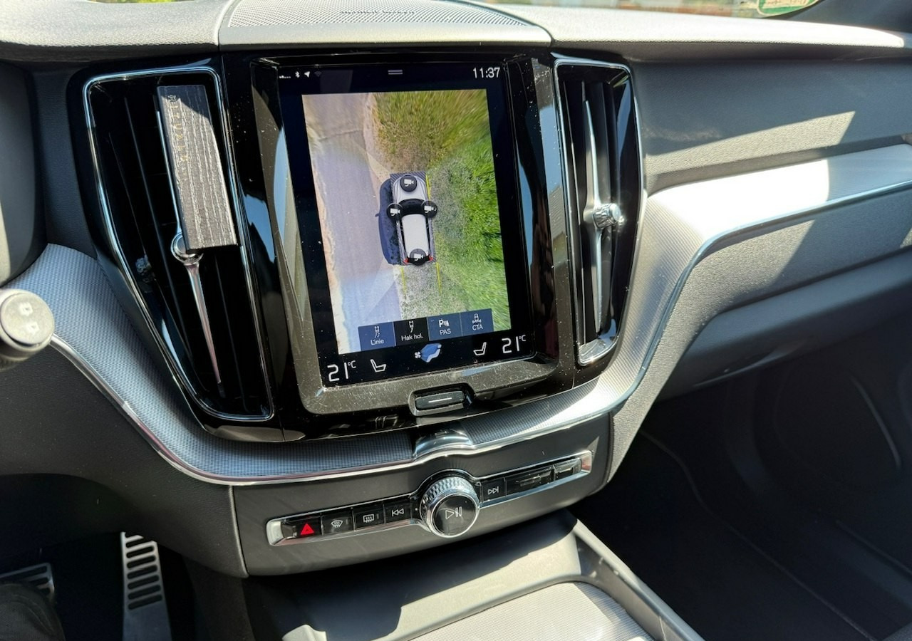 SUV Volvo XC60 II XC60 R-design 2.0D5 235KM Automat Navi Kamery360 Panorama HAK Harman: Foto 15