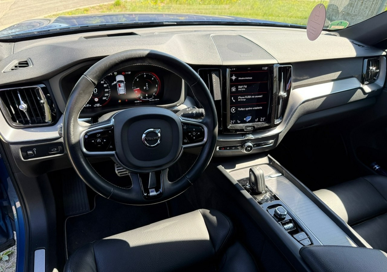 SUV Volvo XC60 II XC60 R-design 2.0D5 235KM Automat Navi Kamery360 Panorama HAK Harman: Foto 13