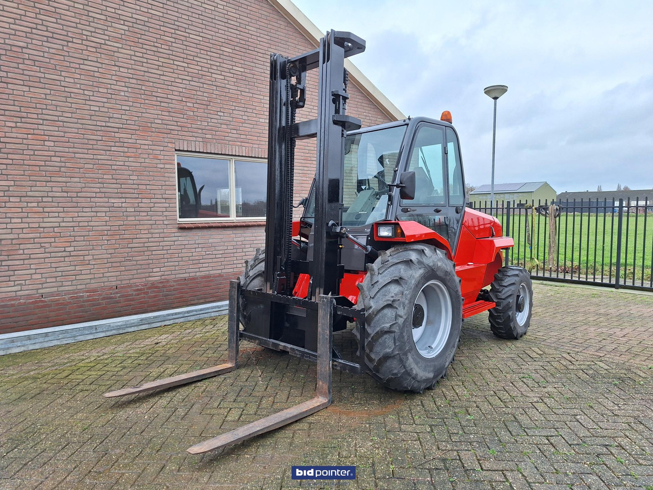 Manitou 30-4 4x4 - Stivuitor diesel: Foto 1 Manitou 30-4 4x4 - Stivuitor diesel: Foto 1