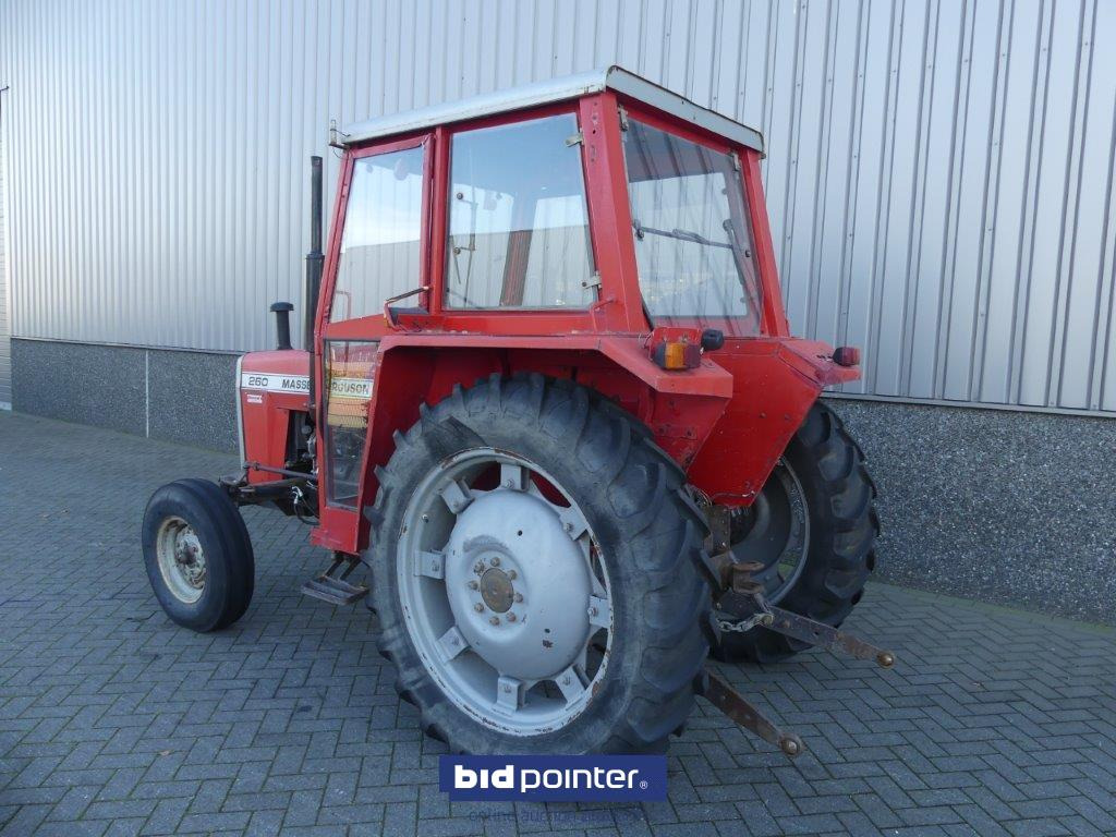 Massey Ferguson 260 with 4226 Hours and powersteering - Tractor agricol: Foto 4 Massey Ferguson 260 with 4226 Hours and powersteering - Tractor agricol: Foto 4