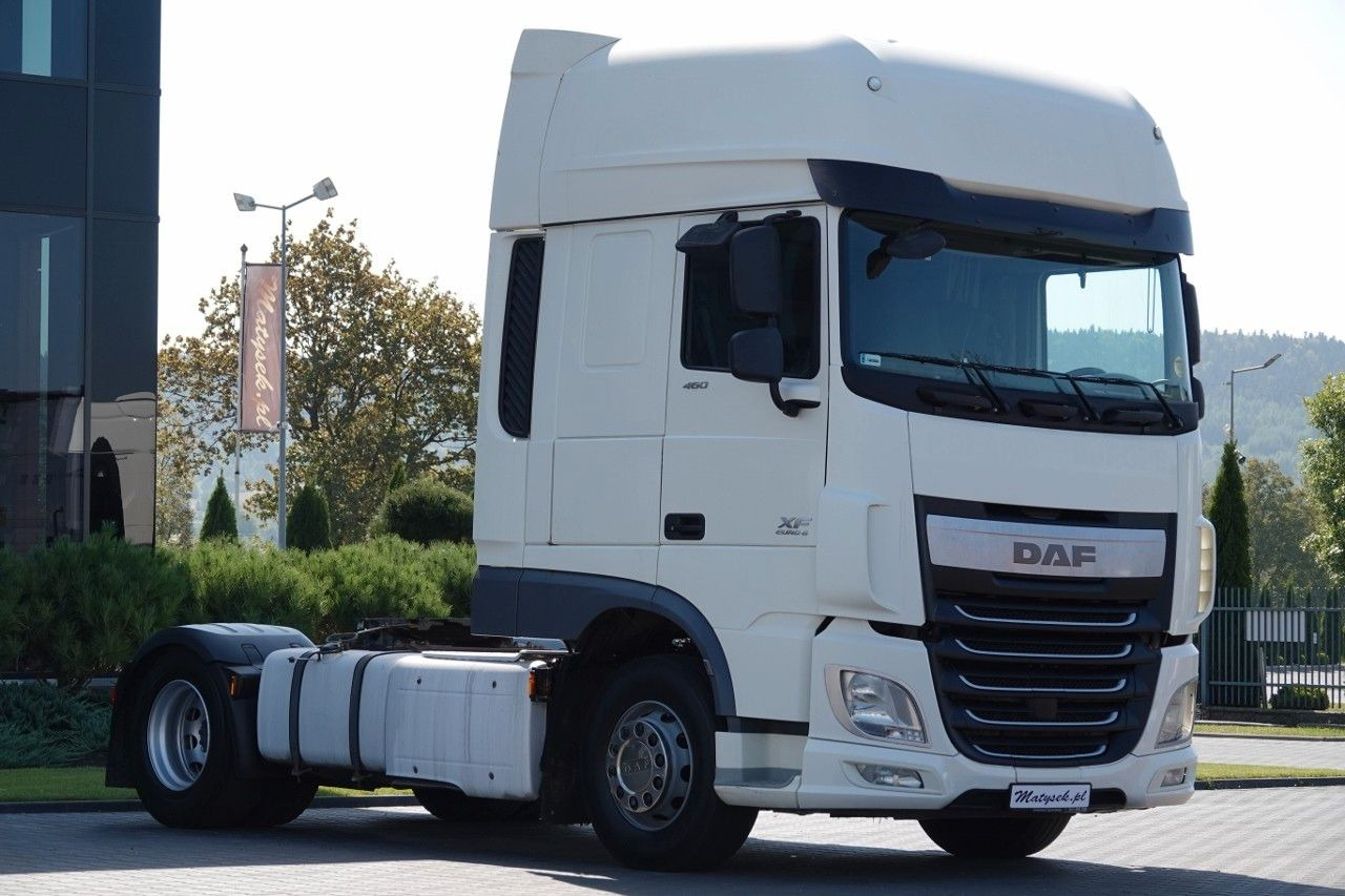 DAF XF 460 / MANUAL / STANDARD / SUPER SPACE CAB - Cap tractor: Foto 1 DAF XF 460 / MANUAL / STANDARD / SUPER SPACE CAB - Cap tractor: Foto 1