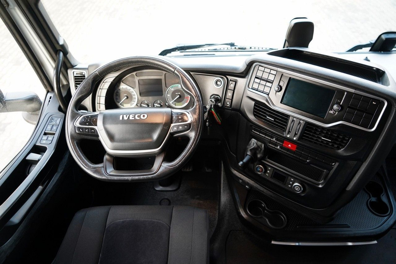 Iveco S-WAY / 510 / RETARDER / I-PARK COOL în leasing Iveco S-WAY / 510 / RETARDER / I-PARK COOL: Foto 30 Iveco S-WAY / 510 / RETARDER / I-PARK COOL în leasing Iveco S-WAY / 510 / RETARDER / I-PARK COOL: Foto 30