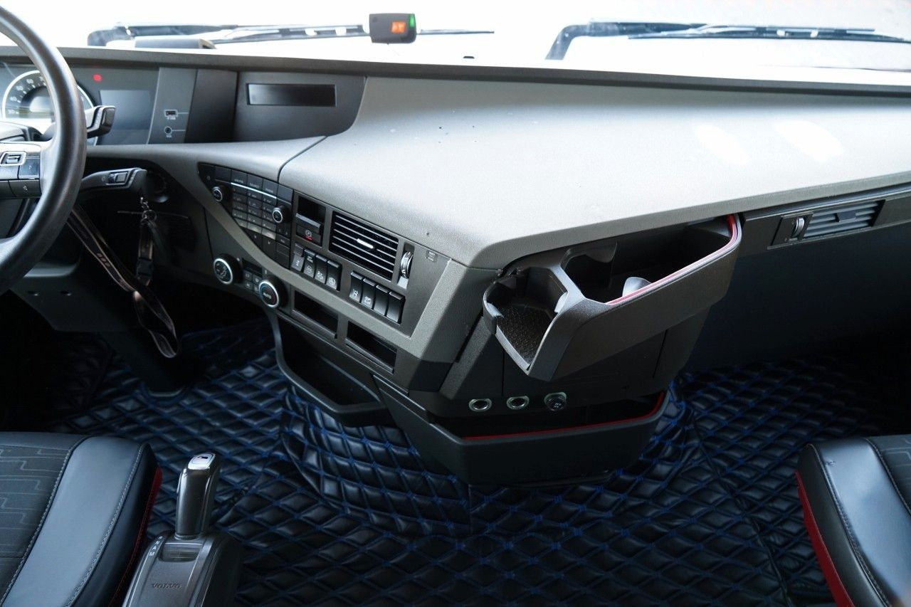 Cap tractor Volvo FH 500 / I-PARK COOL / I-SHIFT: Foto 30 Cap tractor Volvo FH 500 / I-PARK COOL / I-SHIFT: Foto 30