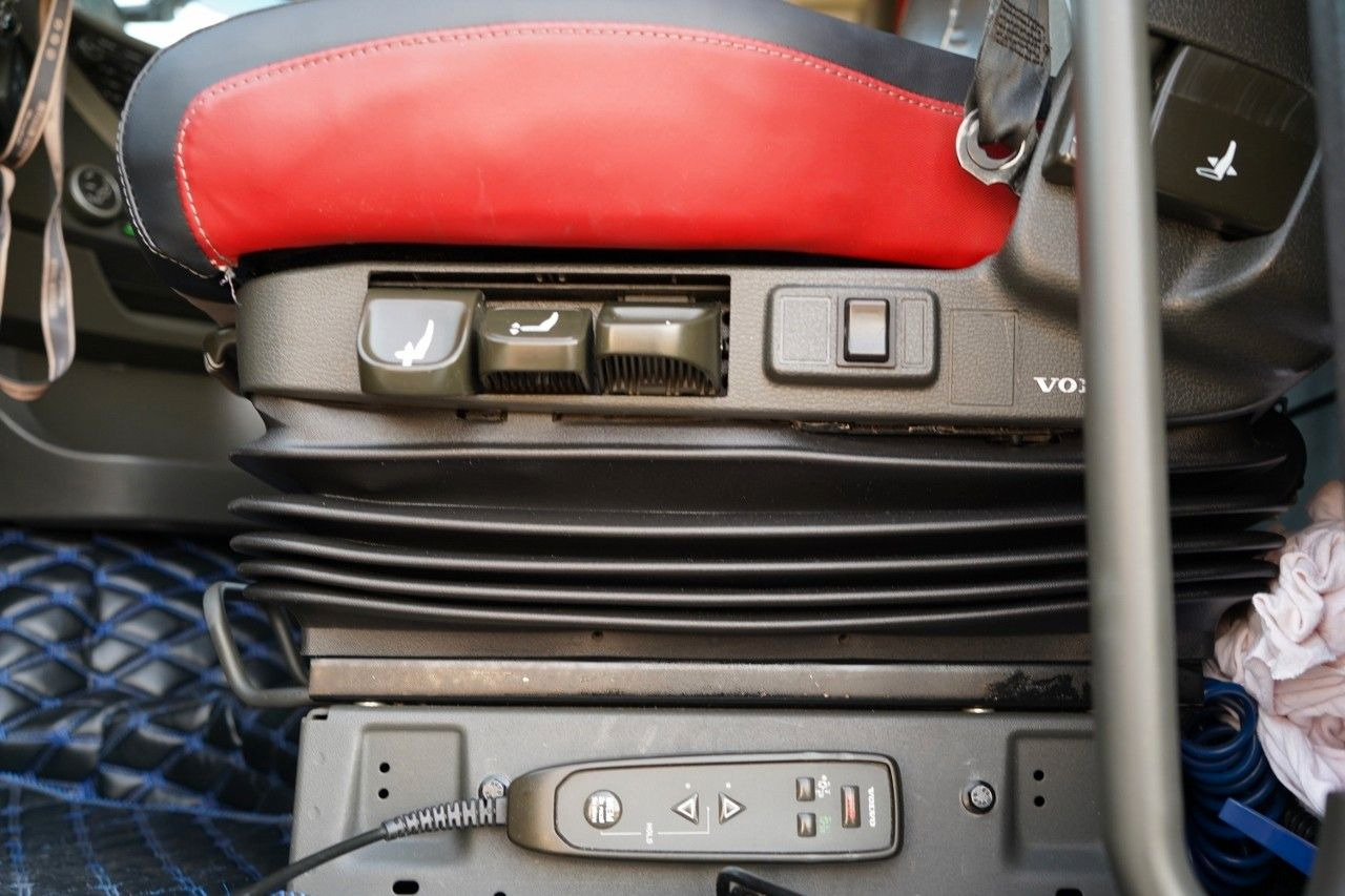 Cap tractor Volvo FH 500 / I-PARK COOL / I-SHIFT: Foto 23 Cap tractor Volvo FH 500 / I-PARK COOL / I-SHIFT: Foto 23