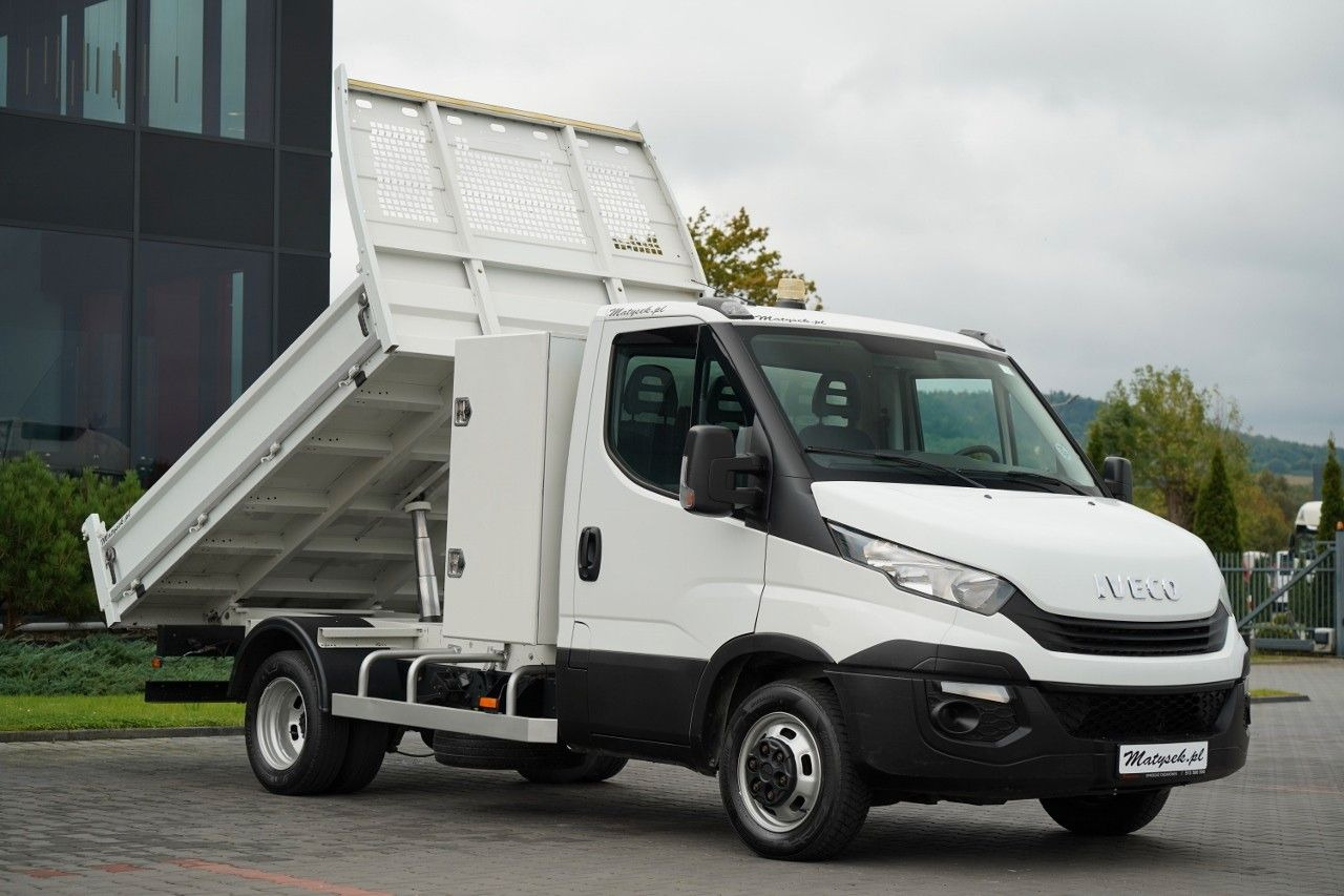 Iveco 35-140 / WYWROTKA TYLNOZSYPOWA / BLIŹNIAK / SKRZ - Autoutilitară basculantă: Foto 3 Iveco 35-140 / WYWROTKA TYLNOZSYPOWA / BLIŹNIAK / SKRZ - Autoutilitară basculantă: Foto 3