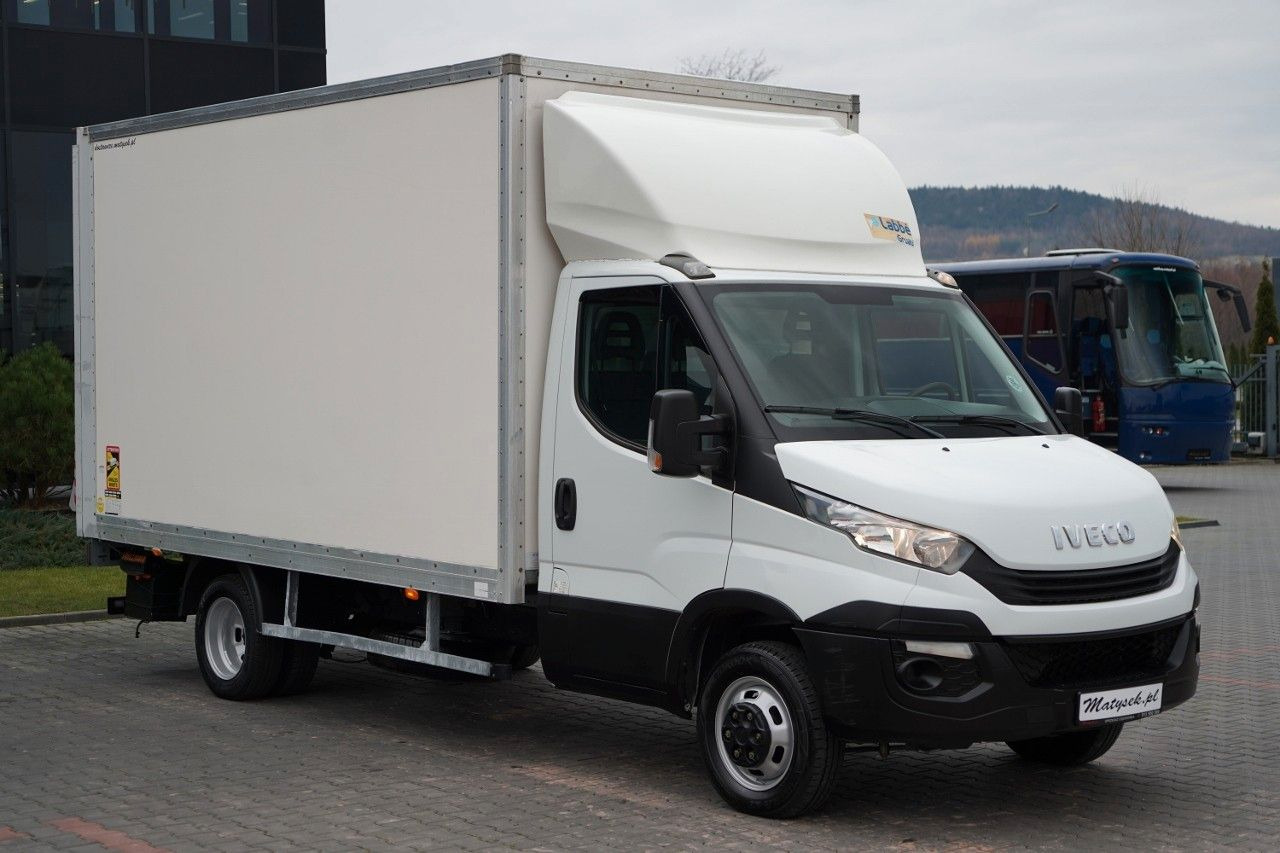 Iveco DAILY 35-140 / KONTENER 4,2 M / WINDA / BLIŹNIAK - Autoutilitară frigorifica: Foto 3 Iveco DAILY 35-140 / KONTENER 4,2 M / WINDA / BLIŹNIAK - Autoutilitară frigorifica: Foto 3