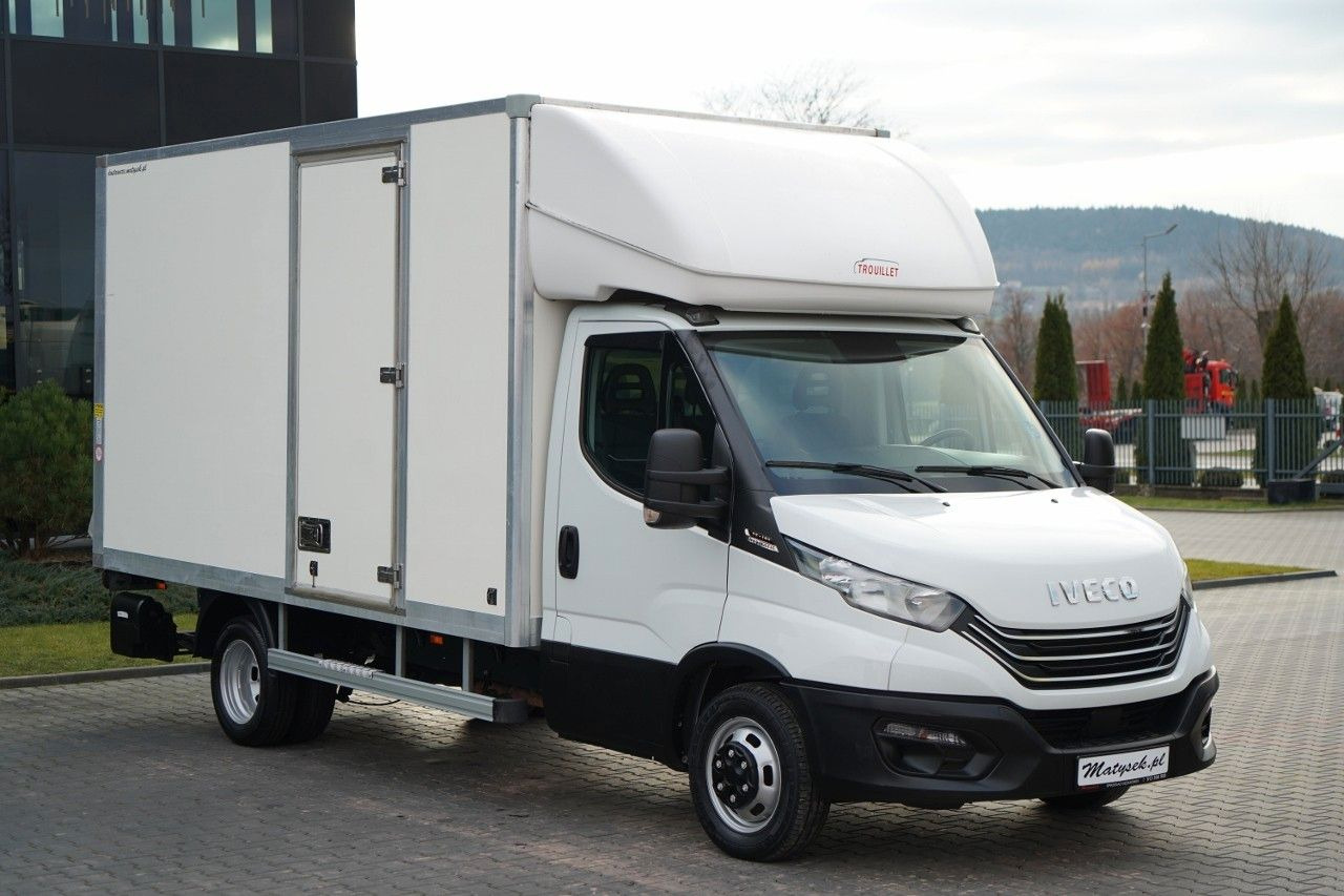 Iveco DAILY 35-160 / KONTENER 4,25 M / IZOTERMA AUTOM - Autoutilitară frigorifica: Foto 1 Iveco DAILY 35-160 / KONTENER 4,25 M / IZOTERMA AUTOM - Autoutilitară frigorifica: Foto 1