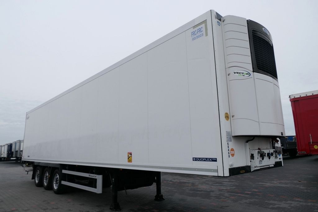 Krone KKRONE / CHŁODNIA / CARRIER VECTOR 1950 MT / BI Krone KKRONE / CHŁODNIA / CARRIER VECTOR 1950 MT / BI - Semiremorcă frigider: Foto 5 Krone KKRONE / CHŁODNIA / CARRIER VECTOR 1950 MT / BI Krone KKRONE / CHŁODNIA / CARRIER VECTOR 1950 MT / BI - Semiremorcă frigider: Foto 5