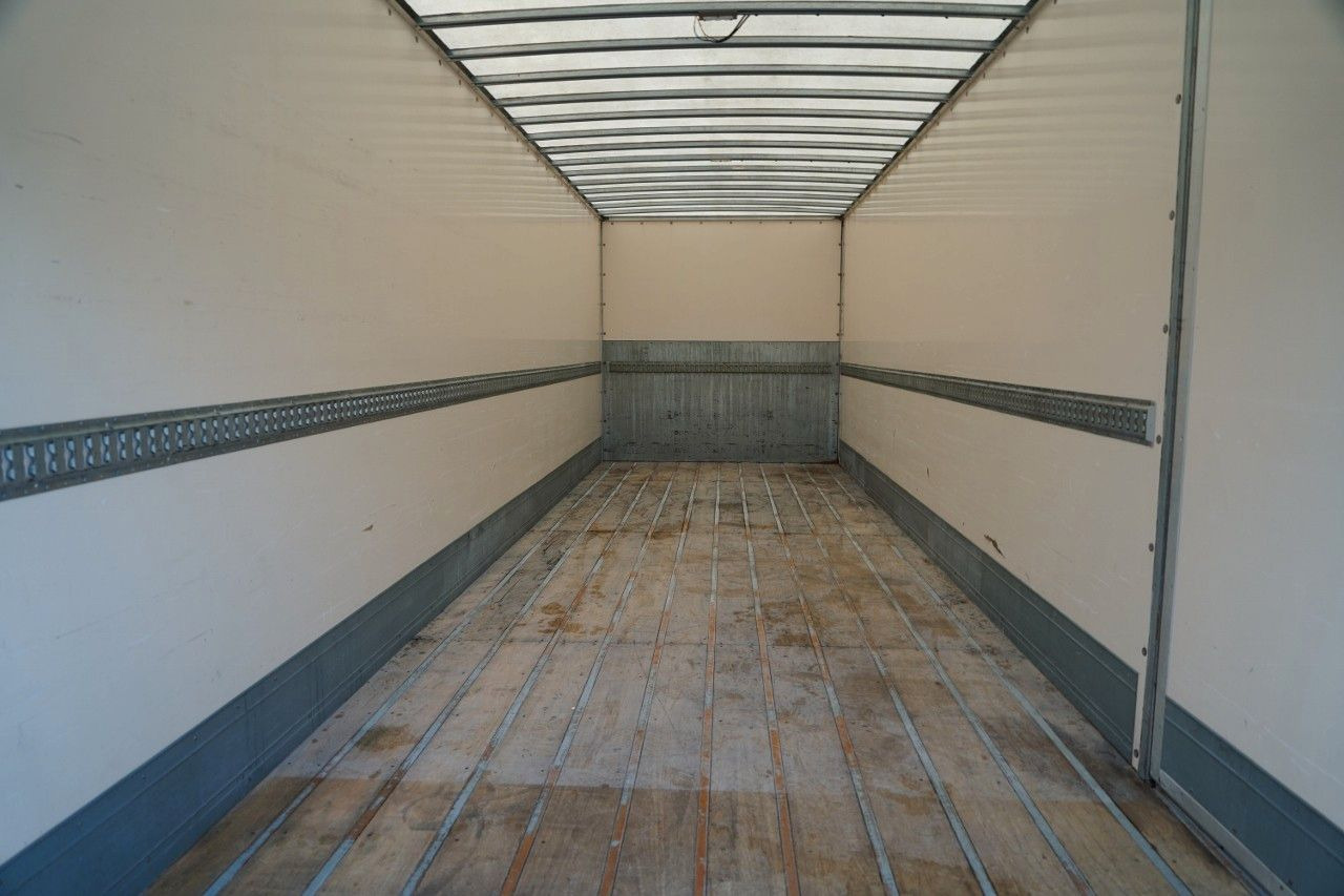 Camion furgon Renault D 210 / 4x2 / KONTENER / 8,6 M / MOCNA PODŁOGA /: Foto 22 Camion furgon Renault D 210 / 4x2 / KONTENER / 8,6 M / MOCNA PODŁOGA /: Foto 22