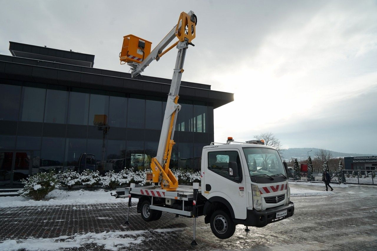 Renault MAXITY 120 dxi / ZWYŻKA 20 METRÓW / PODNOŚNIK KO - Camion cu nacela: Foto 3 Renault MAXITY 120 dxi / ZWYŻKA 20 METRÓW / PODNOŚNIK KO - Camion cu nacela: Foto 3