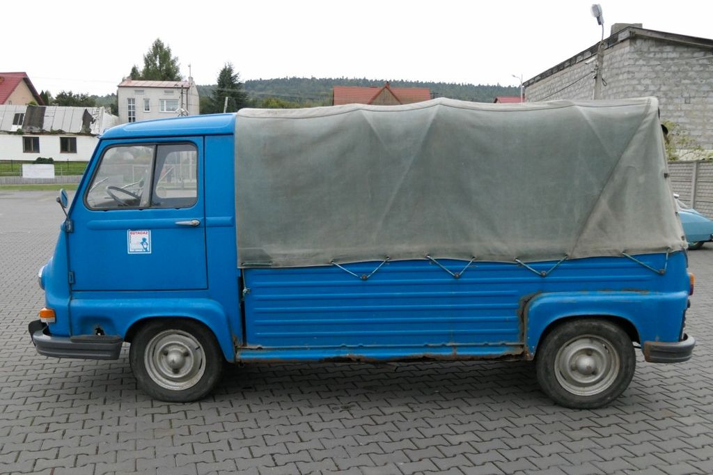 Renault R 21 ESTAFETTE 1000 / OLDTIMER Renault R 21 ESTAFETTE 1000 / OLDTIMER - Microbuz, Transport persoane: Foto 5 Renault R 21 ESTAFETTE 1000 / OLDTIMER Renault R 21 ESTAFETTE 1000 / OLDTIMER - Microbuz, Transport persoane: Foto 5