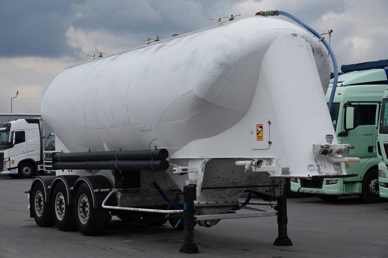 Spitzer CEMENTONACZEPA / 37 000 L / SILOS / 3 KOMORY / O - Semiremorcă siloz: Foto 1 Spitzer CEMENTONACZEPA / 37 000 L / SILOS / 3 KOMORY / O - Semiremorcă siloz: Foto 1