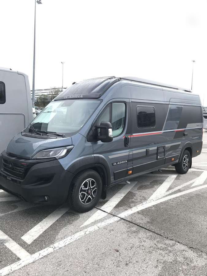 ADRIA Twin Sport 640 SG - Camper van: Foto 1 ADRIA Twin Sport 640 SG - Camper van: Foto 1