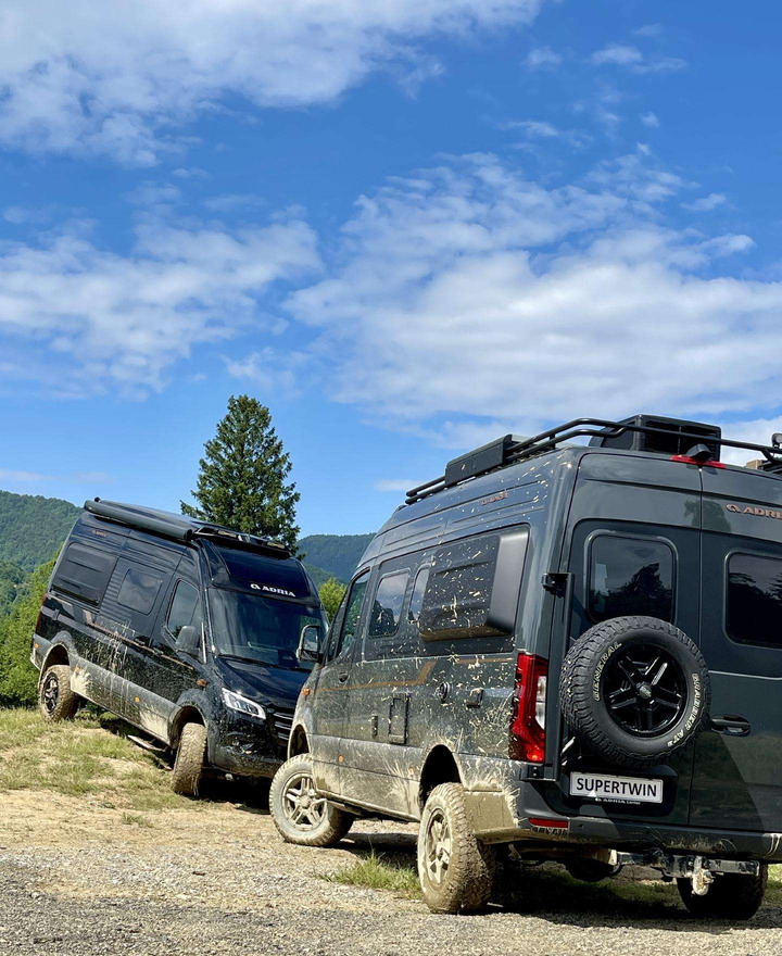 Adria Super Twin - Camper van: Foto 4 Adria Super Twin - Camper van: Foto 4