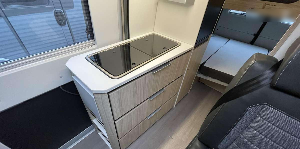 Adria Twin 600 SP Family - Camper van: Foto 5 Adria Twin 600 SP Family - Camper van: Foto 5