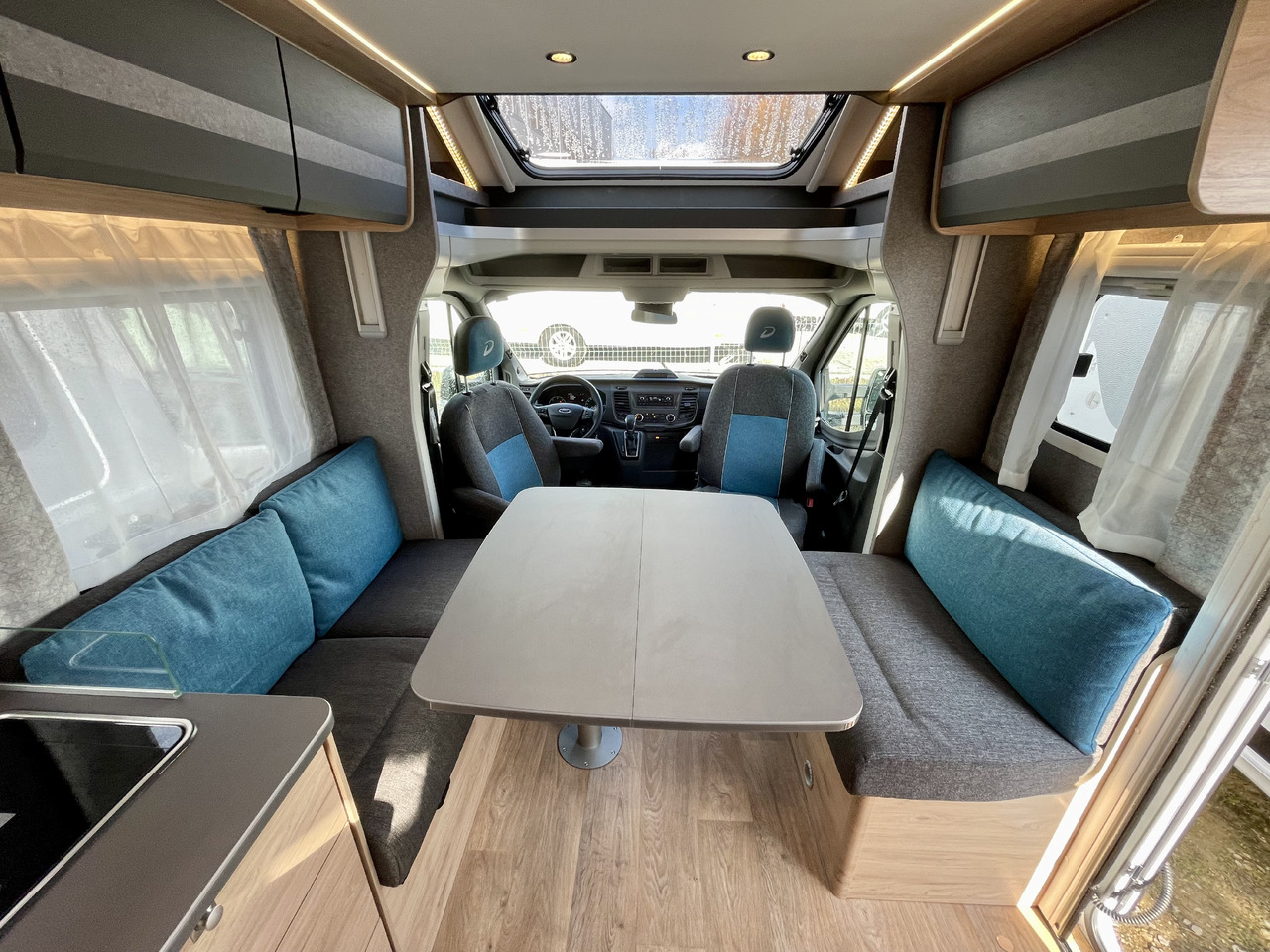 Dethleffs Just Go T7055 EBL - Autorulotă semi-integrată: Foto 4 Dethleffs Just Go T7055 EBL - Autorulotă semi-integrată: Foto 4