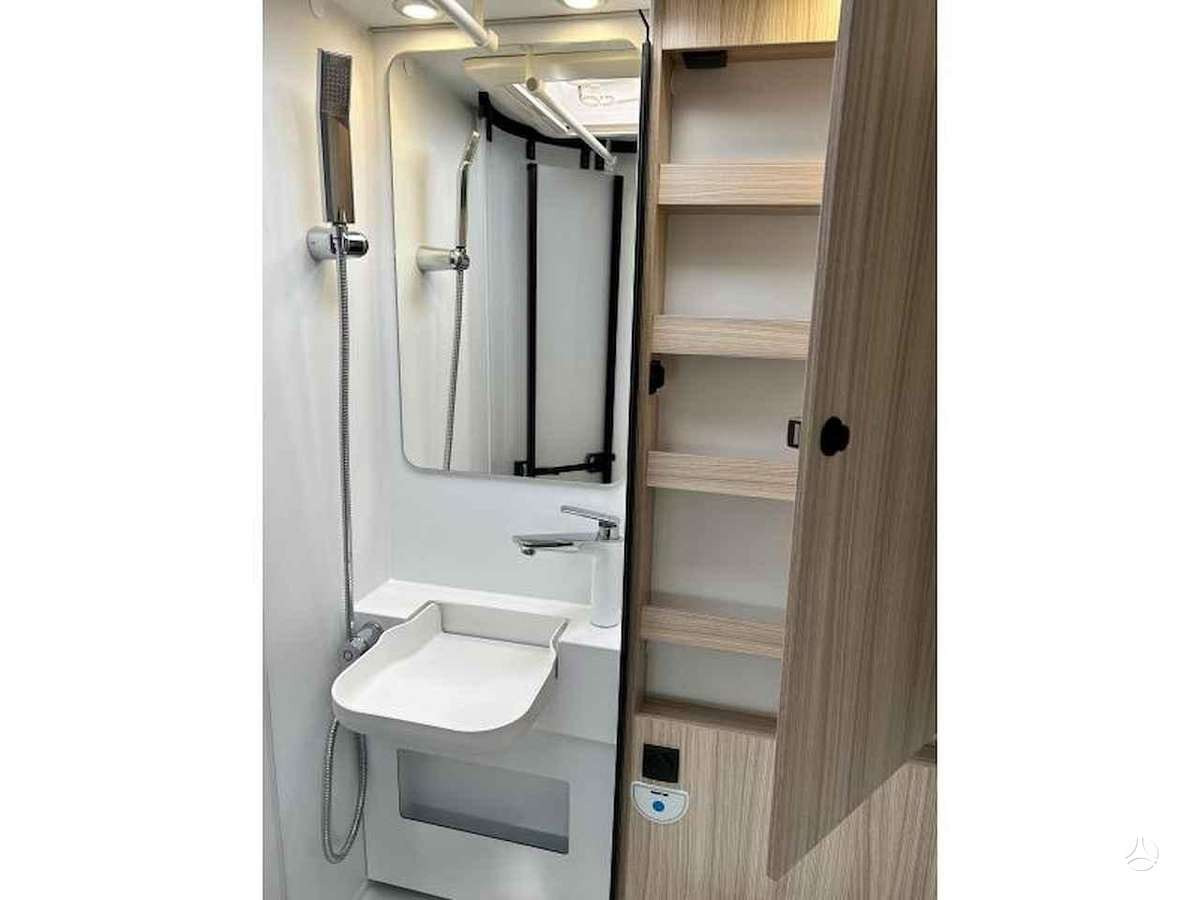 Autorulotă semi-integrată nou SUN LIVING C 65 SL: Foto 13