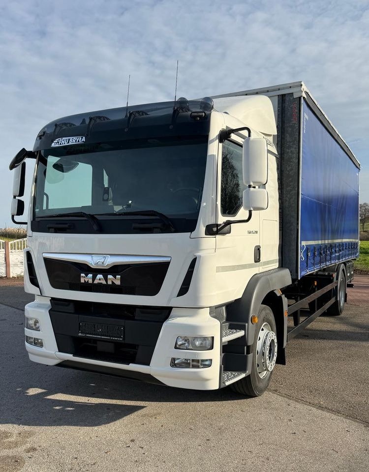 MAN TGM 15.290 / FIRANKA / 2016R / KLIMA POSTOJOWA /SPROWADZONY/ 8T ŁADOWNOŚĆ / 17 PALET / E6 / WINDA / - Camion cu prelată: Foto 1 MAN TGM 15.290 / FIRANKA / 2016R / KLIMA POSTOJOWA /SPROWADZONY/ 8T ŁADOWNOŚĆ / 17 PALET / E6 / WINDA / - Camion cu prelată: Foto 1