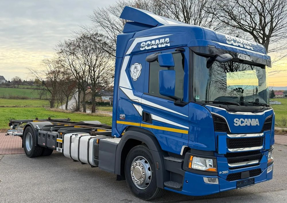 Scania P360 / P410 / BDF / RAMA / FIRANKA / PEŁNA SYPIALKA / WINDA / E6 / CAŁA NA PODUSZKACH / ROZSTAW OSI 5.5M / LAWETA / DO ŻYWCA / DO BYDŁA / DO ZABUDOWY / SPROWADZONA - Camion şasiu: Foto 2 Scania P360 / P410 / BDF / RAMA / FIRANKA / PEŁNA SYPIALKA / WINDA / E6 / CAŁA NA PODUSZKACH / ROZSTAW OSI 5.5M / LAWETA / DO ŻYWCA / DO BYDŁA / DO ZABUDOWY / SPROWADZONA - Camion şasiu: Foto 2