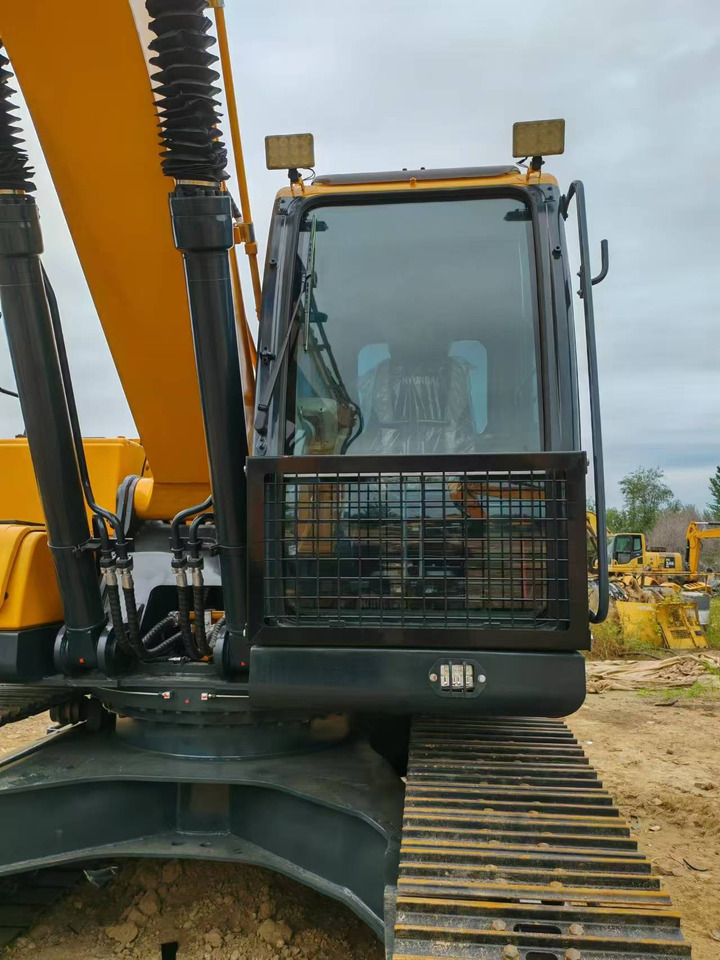 Hyundai Hyundai 220 LC-9 S - Excavator pe şenile: Foto 5 Hyundai Hyundai 220 LC-9 S - Excavator pe şenile: Foto 5