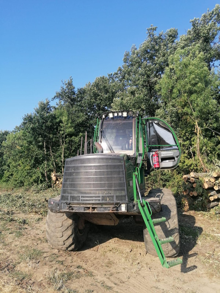 JOHN DEERE 1910E - Forwarder: Foto 2 JOHN DEERE 1910E - Forwarder: Foto 2