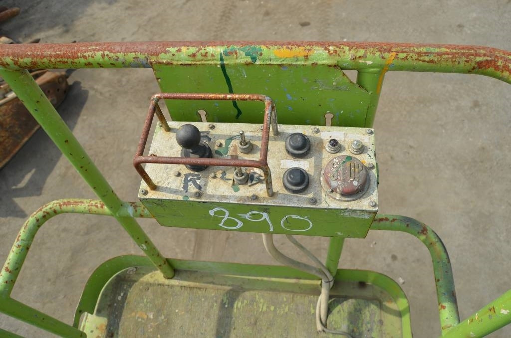 Aichi RV 041 - Platforma foarfeca: Foto 5 Aichi RV 041 - Platforma foarfeca: Foto 5